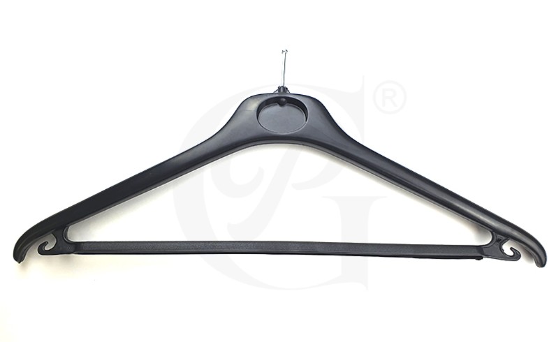 PERCHA PLASTICO CON CLAVO ANTIRROBO 43 CM